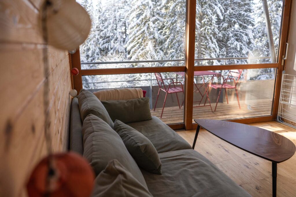 Appartement 13, intérieur