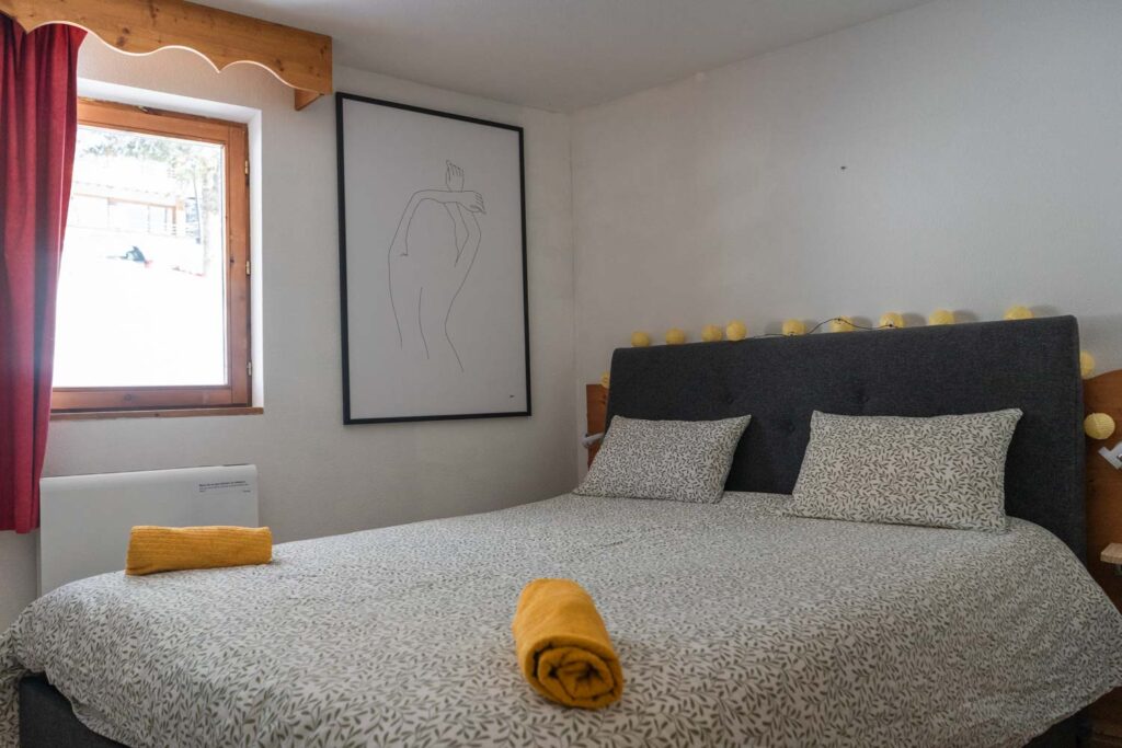 Chambre 1, lit double